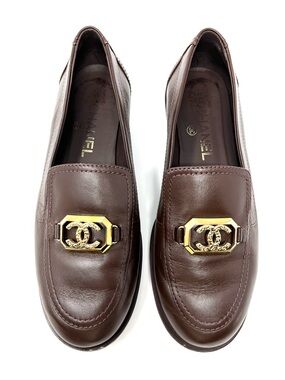 Chanel 2023 Brown Leather Gold Interlocking CC Logo Loafers Flats Shoes 37.5